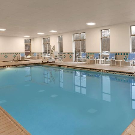 Embassy Suites Newark - Wilmington/South Buitenkant foto