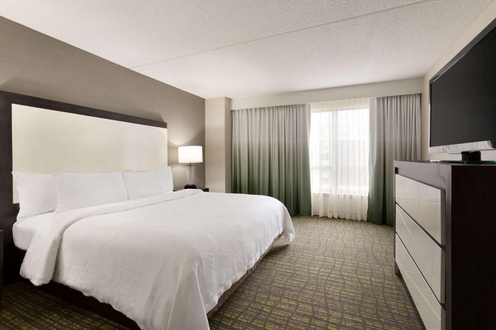 Embassy Suites Newark - Wilmington/South Buitenkant foto