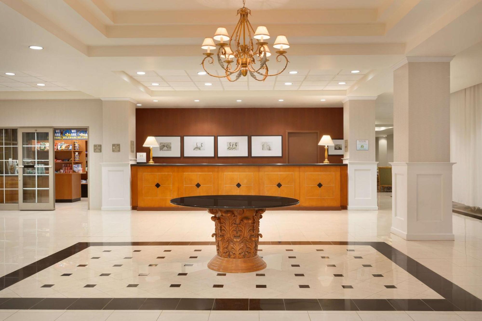 Embassy Suites Newark - Wilmington/South Buitenkant foto