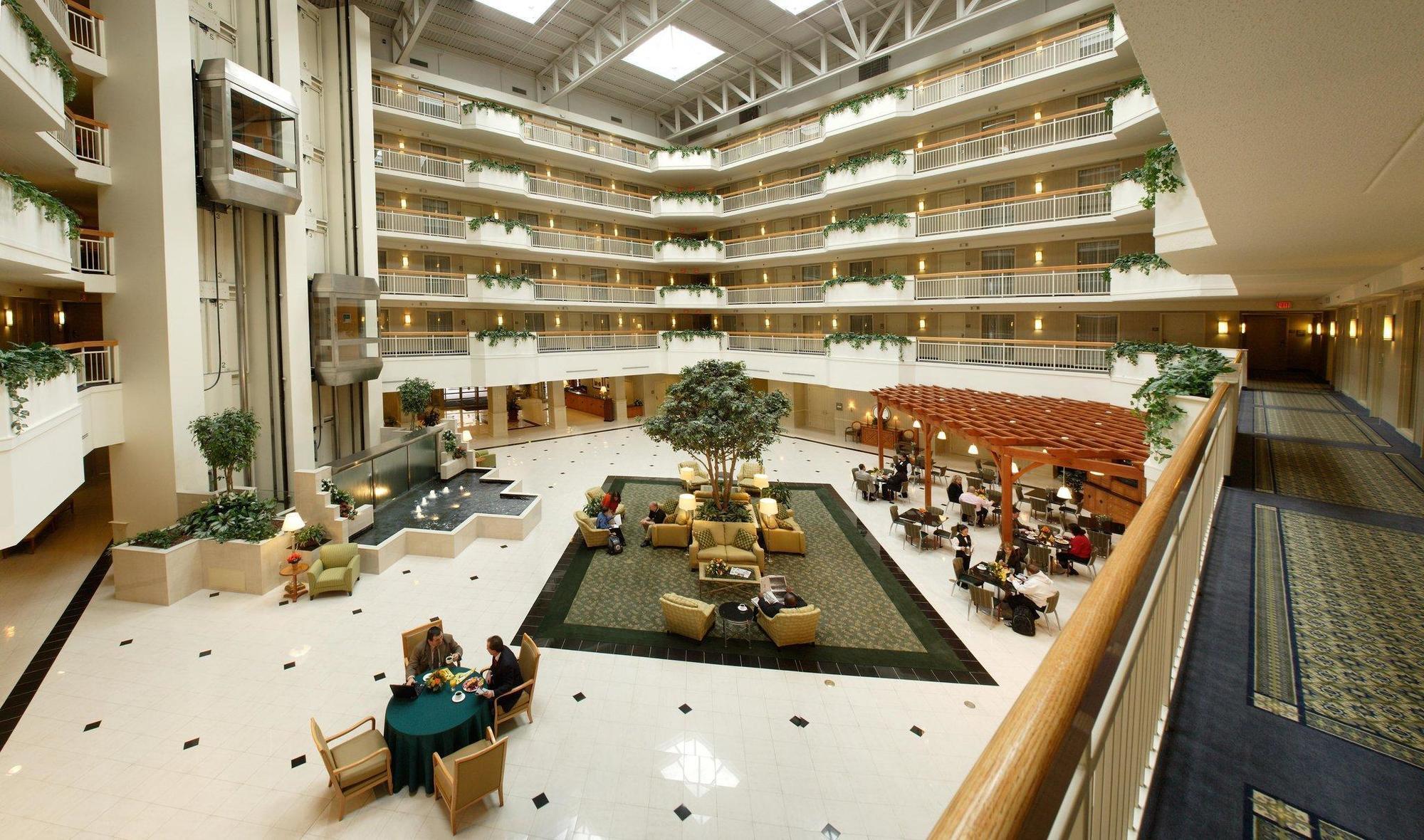 Embassy Suites Newark - Wilmington/South Buitenkant foto